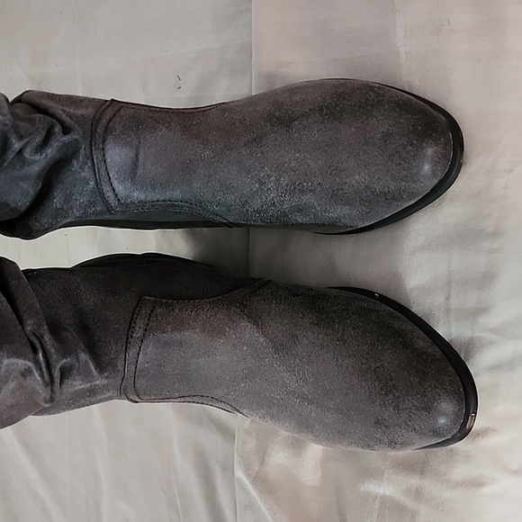 Womens wide calf slouchy boots. - Picture 7 of 8